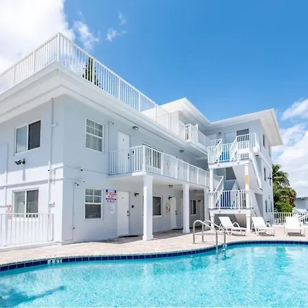 Bayshore Breeze 8 - Fort Lauderdale Beach